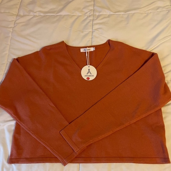 Women tops - Picture 9 of 10